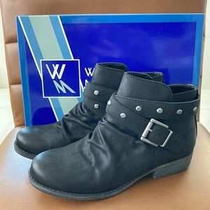 NWB Ankle Boots- Size 6